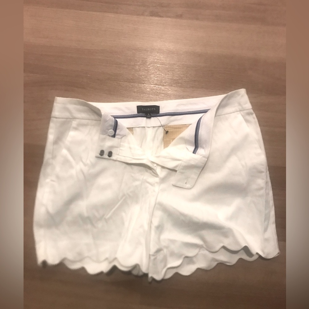 Talbots High Waist White Scalloped Shorts